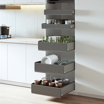 HH-pantry pullout