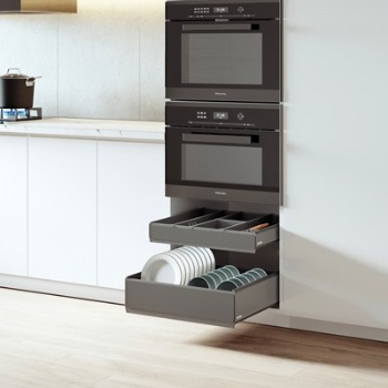 HH-pantry pullout