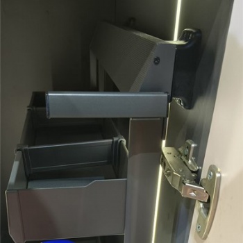 Narrow Side pullout