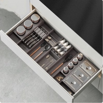Aluminum storage box