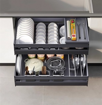 High end cookware pullout basket