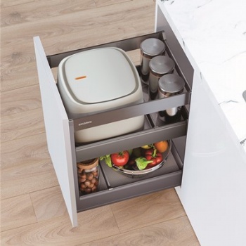 Gain pullout basket