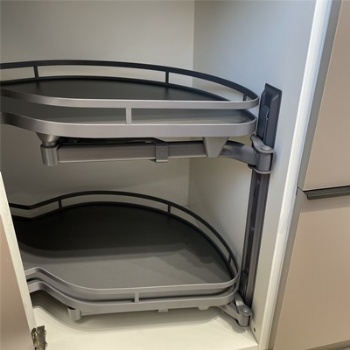 Swing Corner Basket