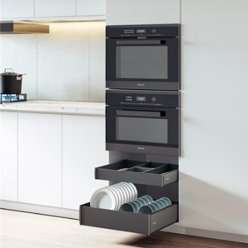 Pantry pullout