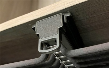 Double pullout pants rack