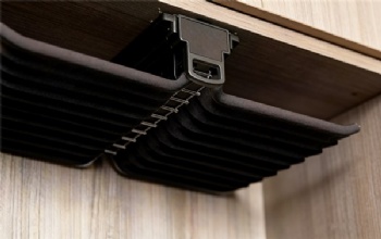 Double pullout pants rack